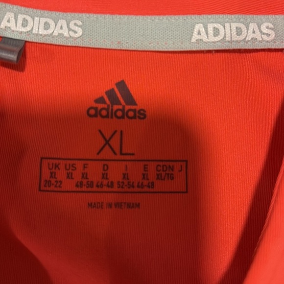 Adidas Women Golf ENGINEERED STRIPE SLEEVELESS POLO SHIRT - Picture 14 of 15